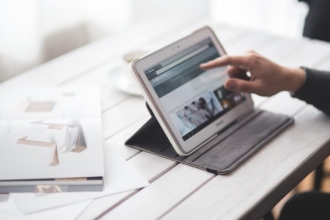Formative and summative assessments: How the right technology enhances learning Formative and summative assessments: How the right technology enhances learning
